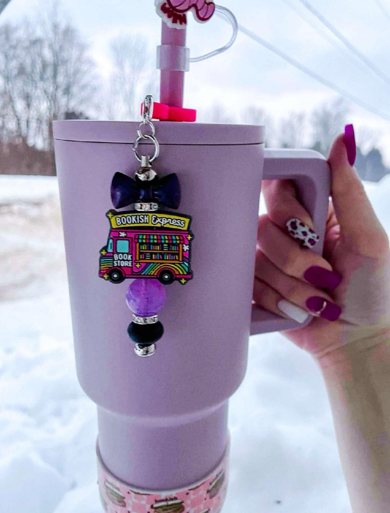 Checkered Bow Beaded Straw Charm