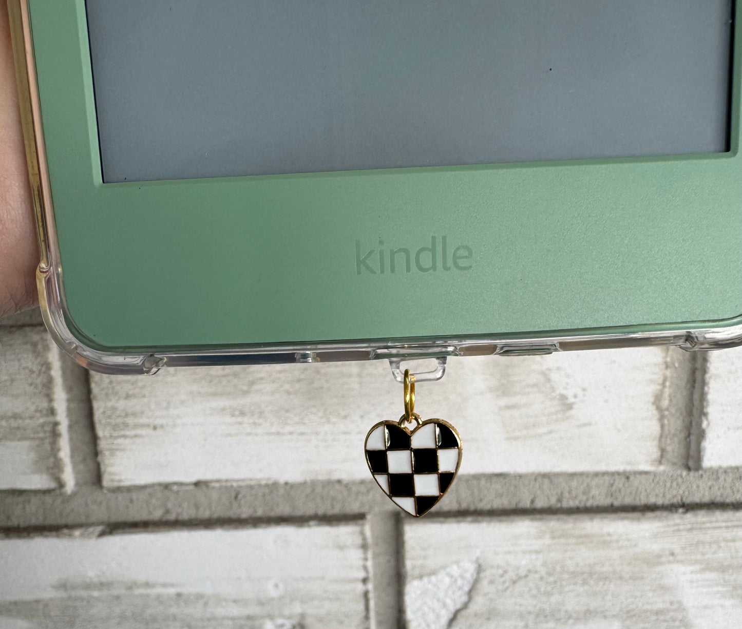 Checkered Heart Dust Plug