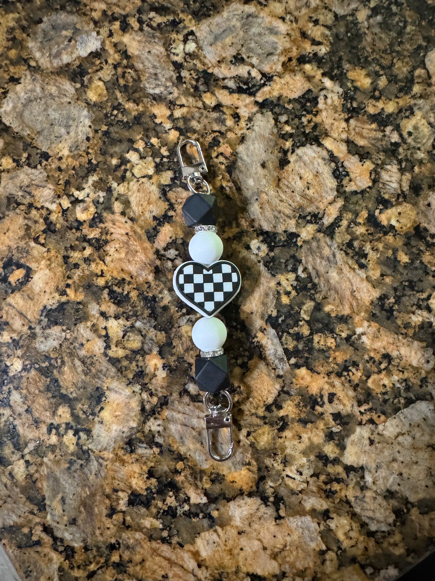 Checkered Heart Kindle Strap