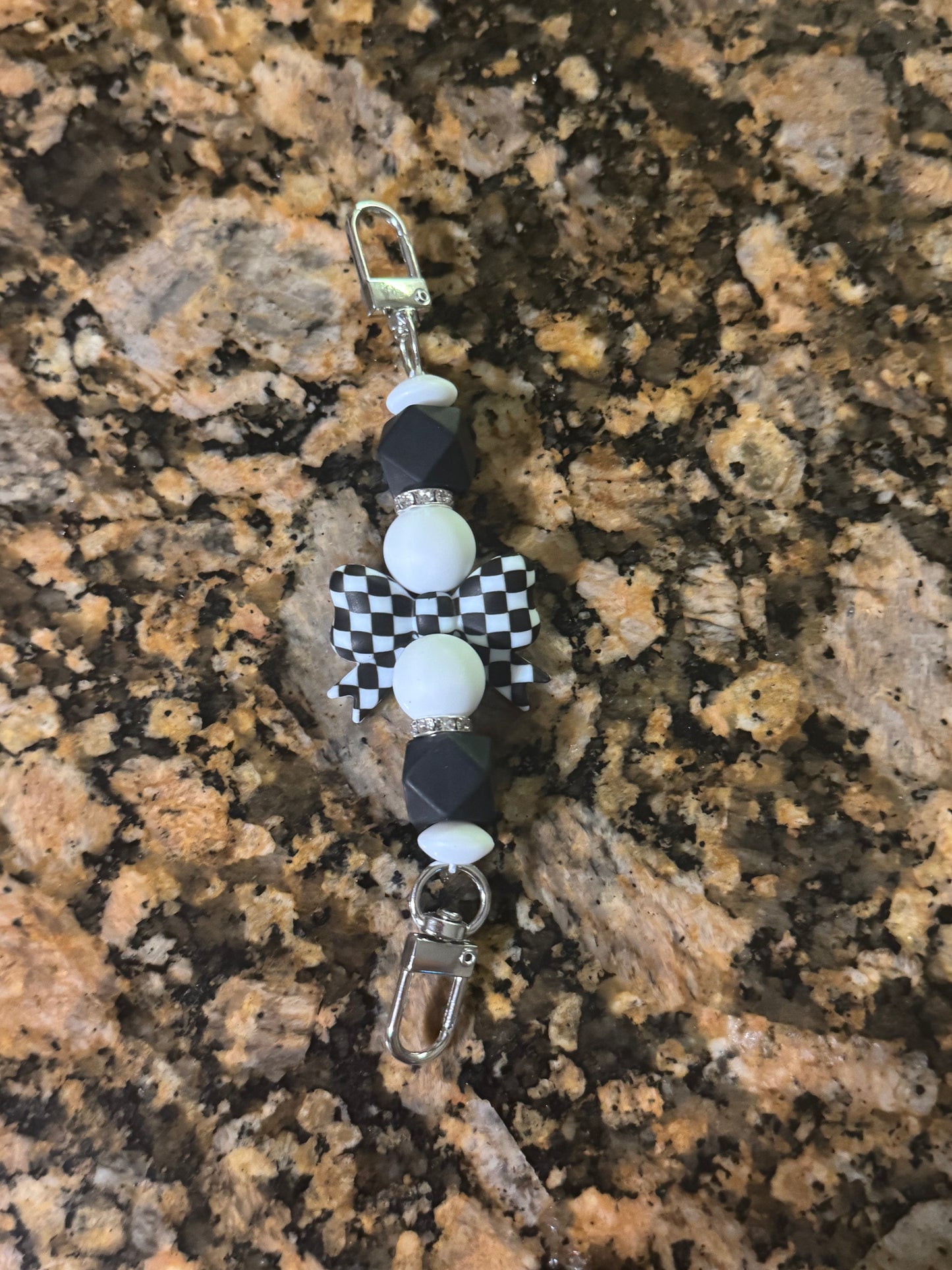 Checkered Bow Kindle Strap