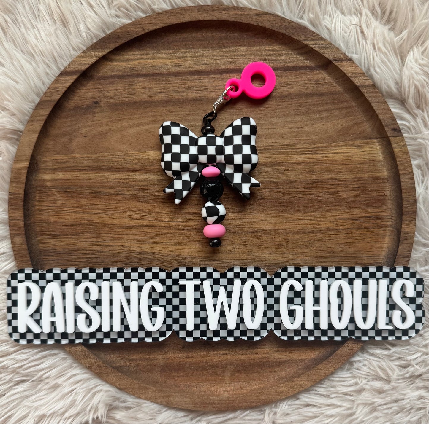 Checkered Bow Beaded Straw Charm