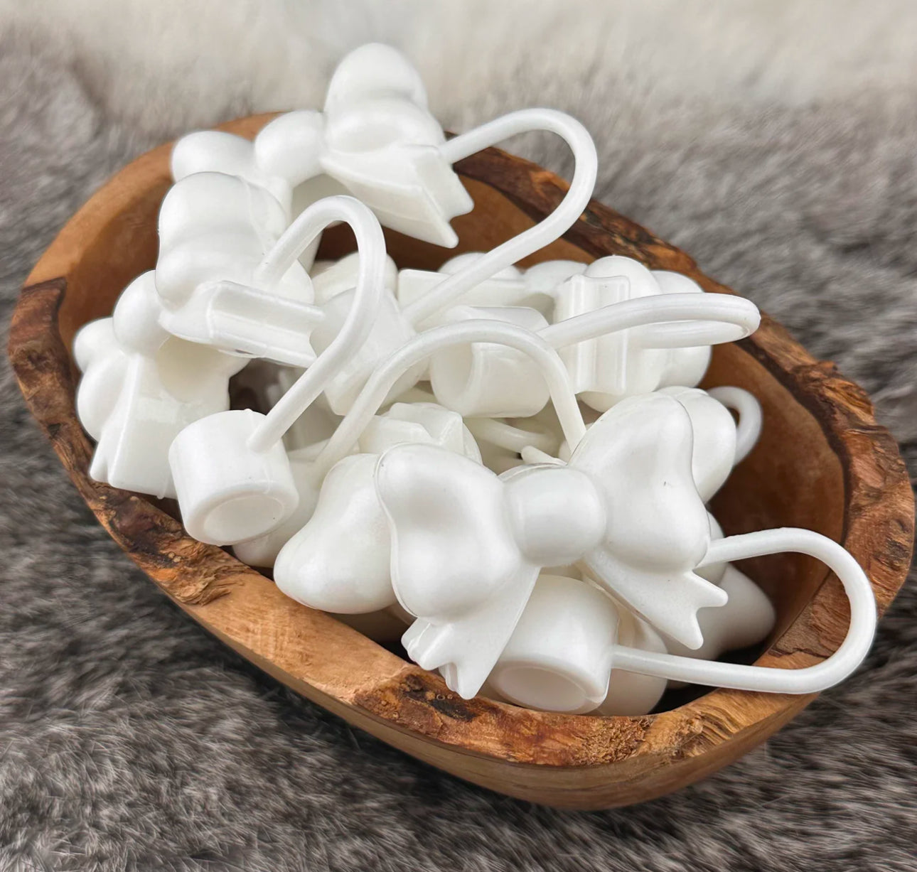 White Opal Bow Straw Topper